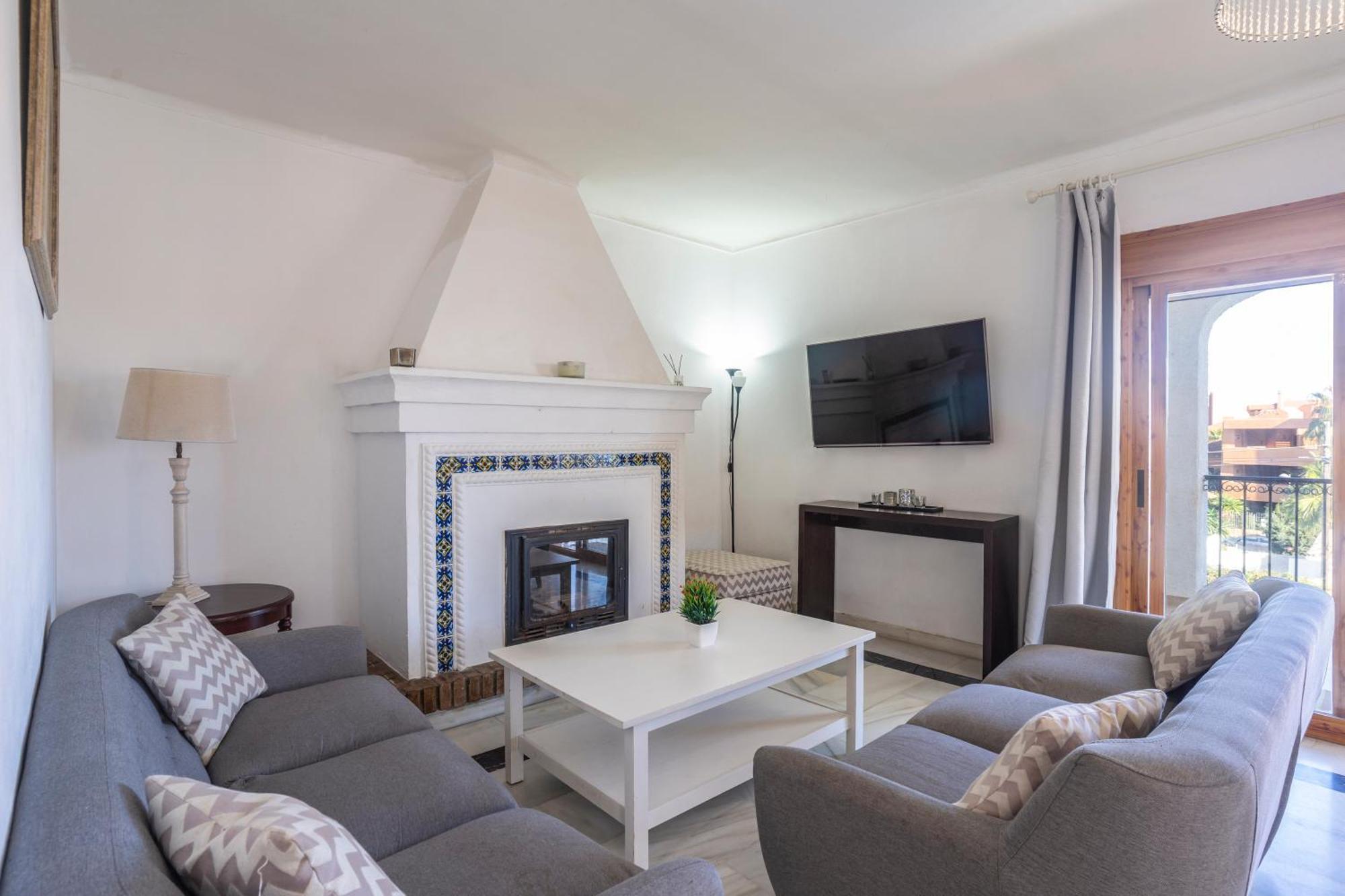 Beautiful 5 Bedroom Villa, Sea Views, Private Pool, Estepona Newly Refurbished Luaran gambar